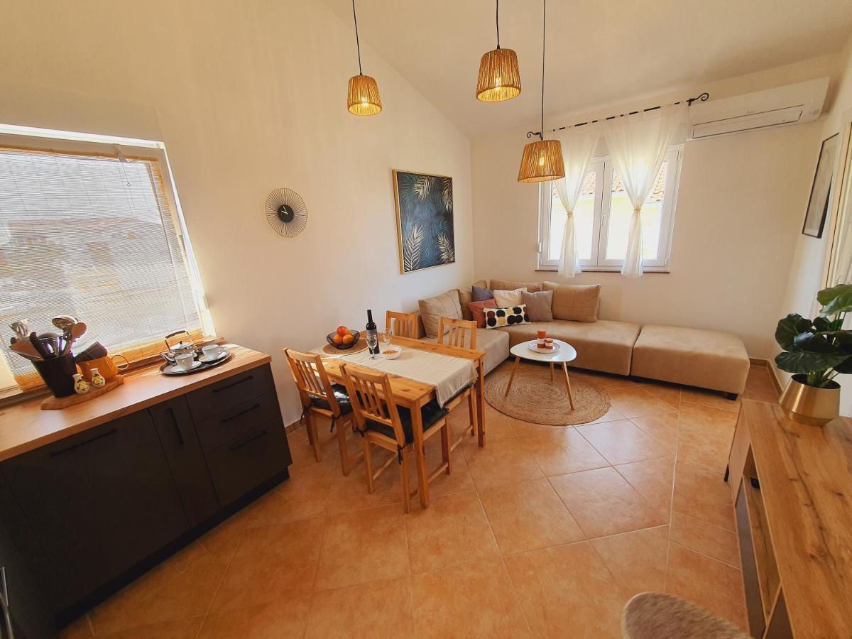 Apartman Mila Barbat na Rabu Exterior foto