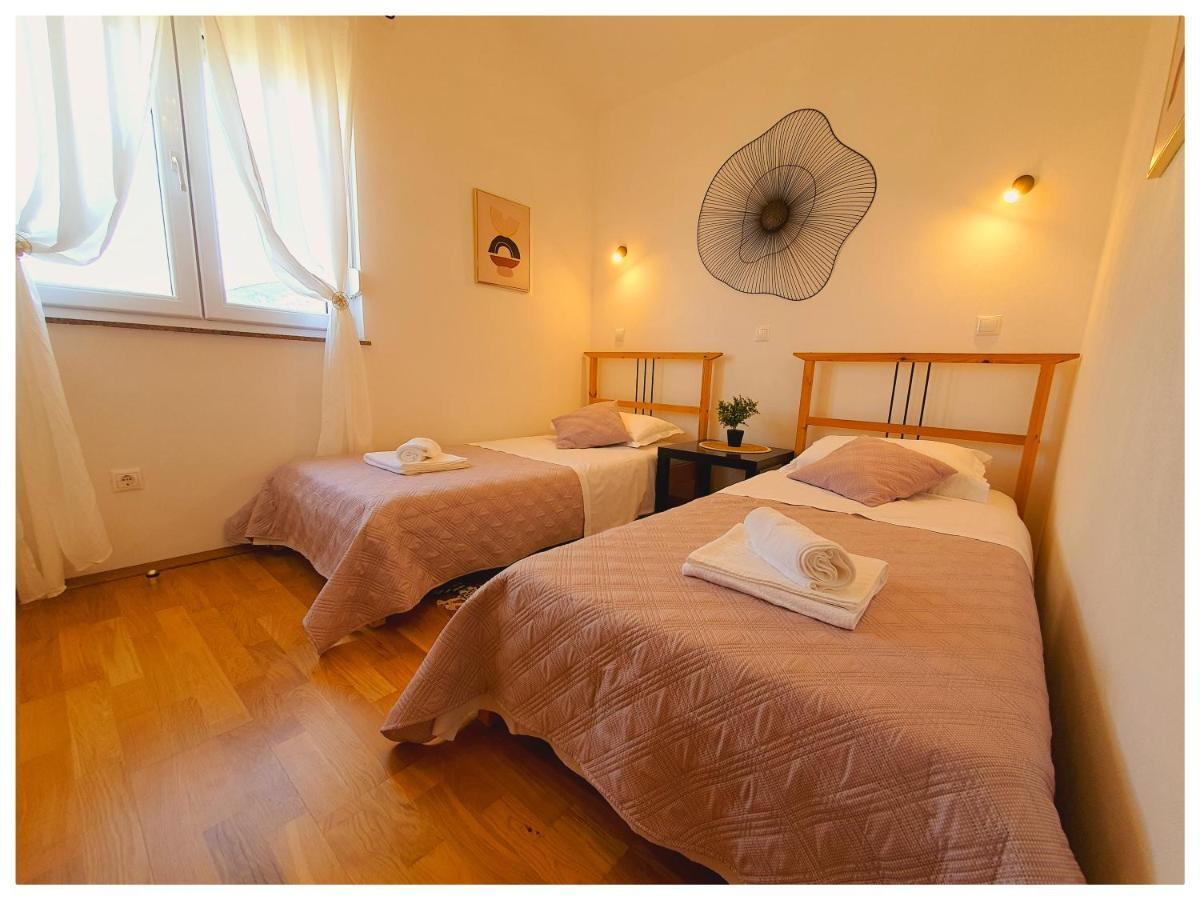 Apartman Mila Barbat na Rabu Exterior foto